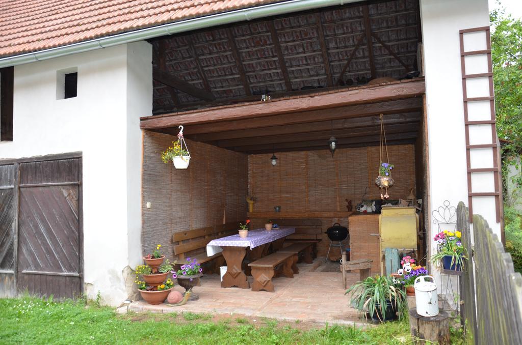 Ubytovani Hrusice Extérieur photo